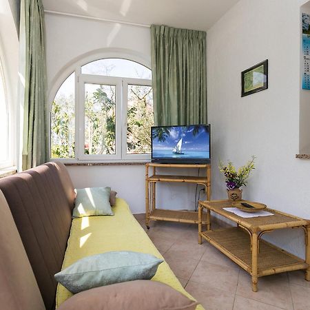 Apartment Korelic Green Garden Пореч Екстериор снимка