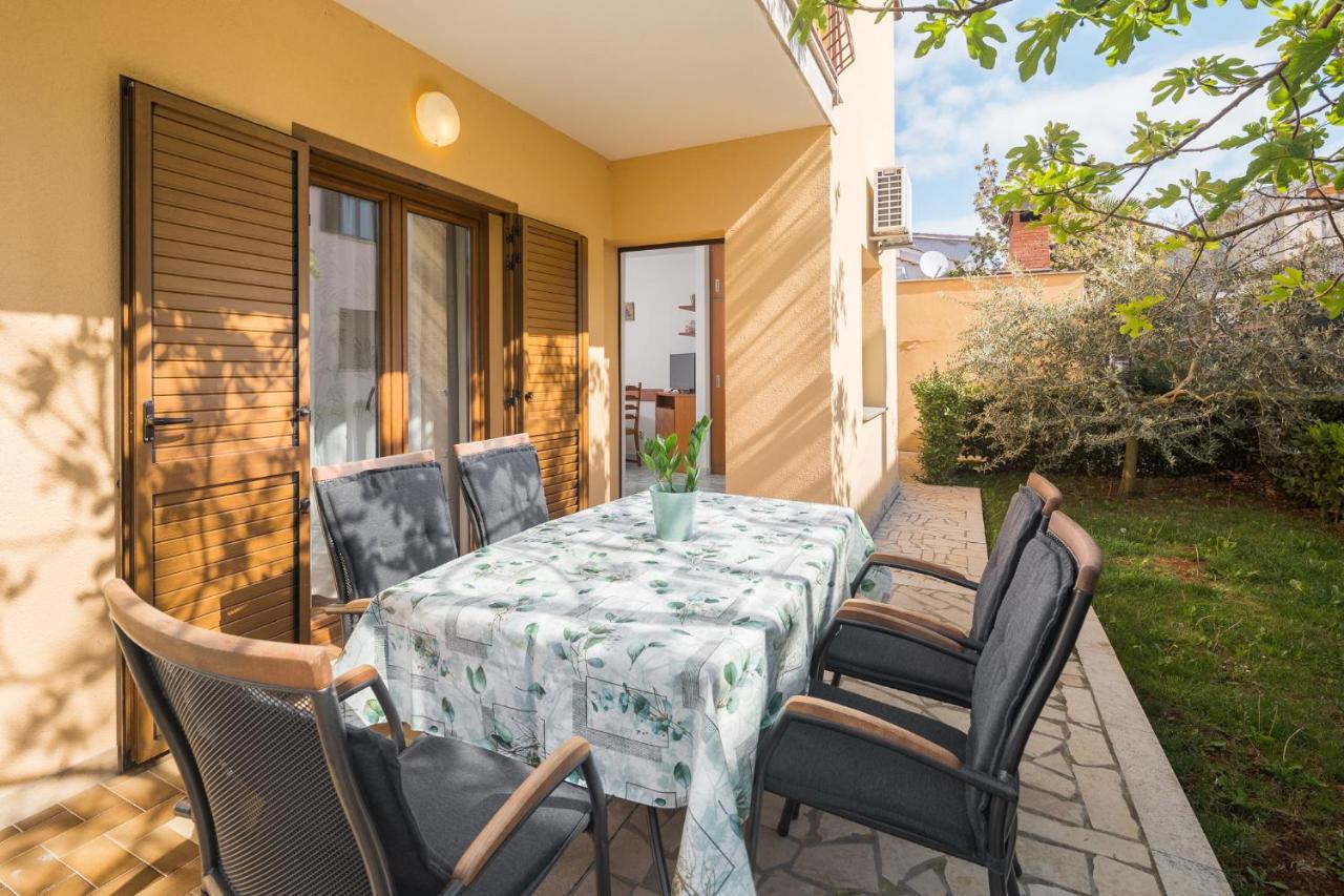 Apartment Korelic Green Garden Пореч Екстериор снимка