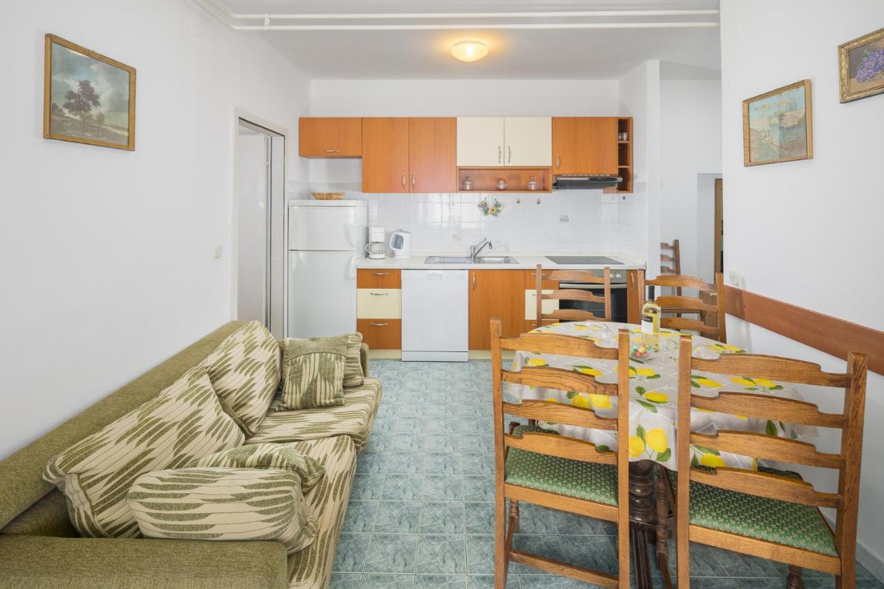 Apartment Korelic Green Garden Пореч Екстериор снимка