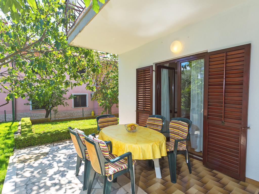 Apartment Korelic Green Garden Пореч Екстериор снимка