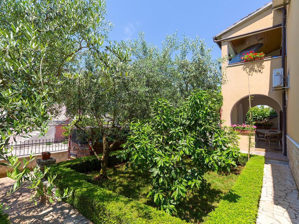 Apartment Korelic Green Garden Пореч Екстериор снимка