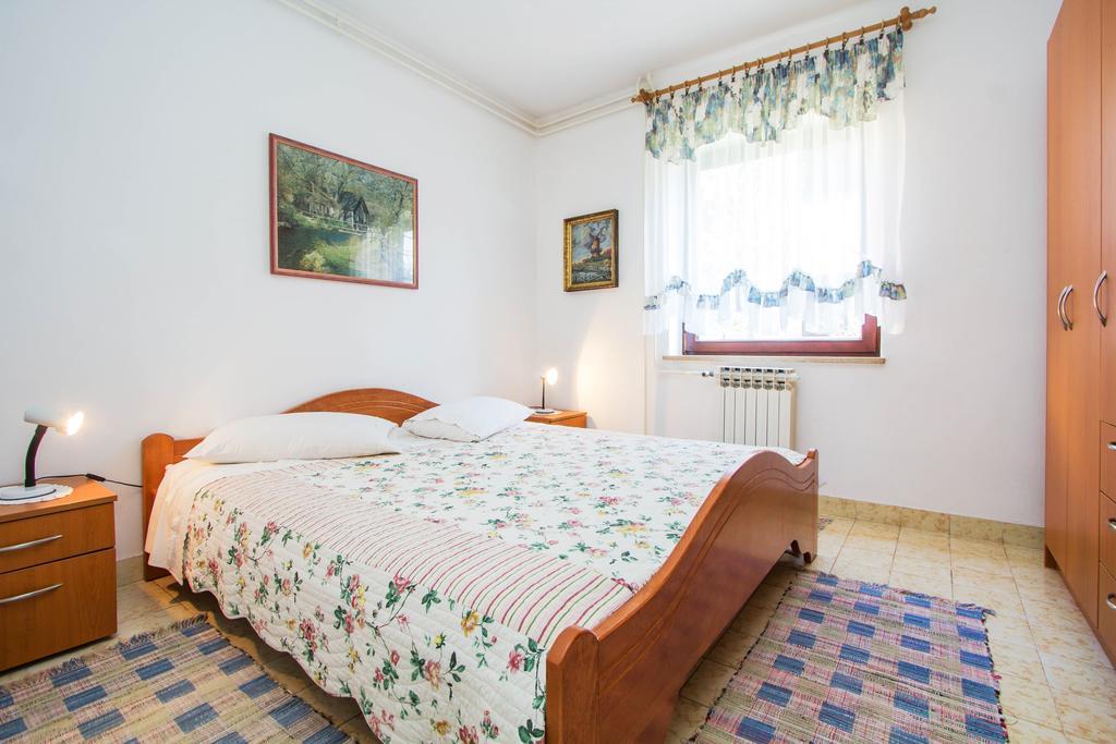 Apartment Korelic Green Garden Пореч Екстериор снимка